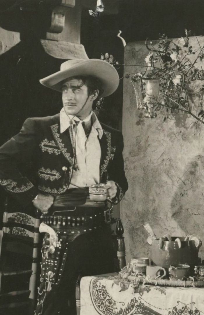 Cisco Kid (Gilbert Roland) background