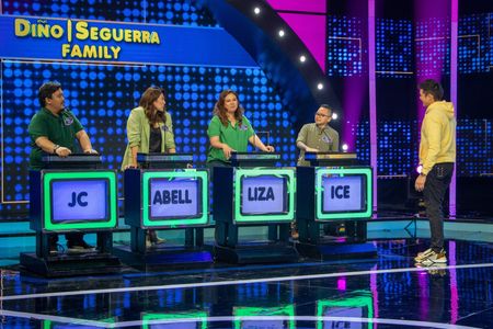 Dingdong Dantes, Aiza Seguerra, Abell Diño-Cabrera, Liza Diño, and JC Seguerra in Family Feud Philippines (2022)