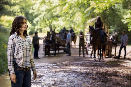 Andrew Lincoln, Lauren Cohan, Danai Gurira, Callan McAuliffe, and AJ Achinger in The Walking Dead: A New Beginning (2018