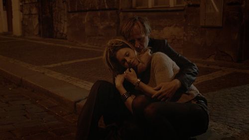 Karel Roden and Zuzana Vejvodová in Fotograf (2015)