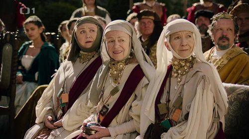 Iva Janzurová, Daniela Kolárová, and Nada Konvalinková in Jak si nevzít princeznu (2021)