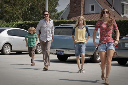 John Hawkes, Ty Simpkins, Ryan Simpkins, and Kendall Toole in Arcadia (2012)