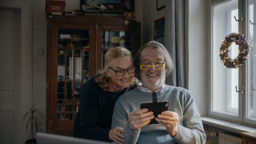 Bolek Polívka and Jana Preissová in Women at the Peak (2019)