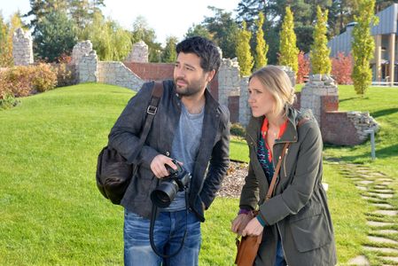 Aleksey Chumakov and Yuliya Kovalchuk in Get married urgently (2015)