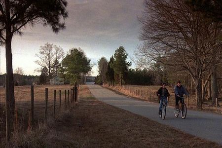 Edward Furlong and Jason McGuire in Pet Sematary II (1992)