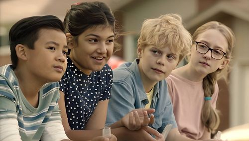 Roman Pesino, Nyasha Prashad, Jackson Reid and Peyton in Run the Burbs S203