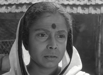 Gita Dey in The Cloud-Capped Star (1960)