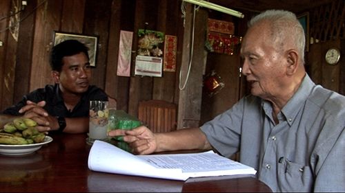 Nuon Chea and Thet Sambath in Enemies of the People (2009)