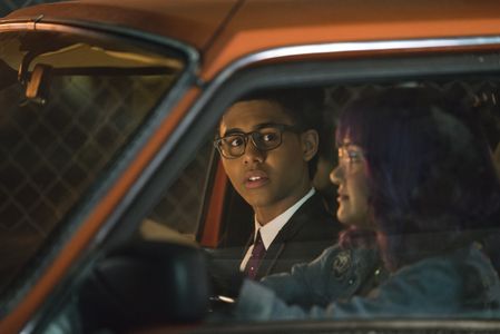 Ariela Barer and Rhenzy Feliz in Runaways (2017)