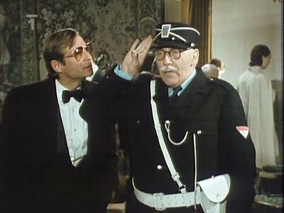 Jirí Kodet and Milos Kopecký in Bergman a Bergman detektivní kancelár (1984)