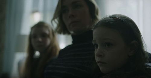 Still of Scarlett Blum, Julianne Nicholson and Summer Fontana