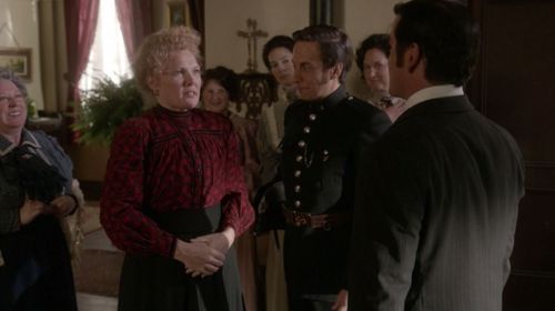 Tamara Bernier, Yannick Bisson, Caroline Gillis, Karen Skidmore, and Jonny Harris in Murdoch Mysteries (2008)