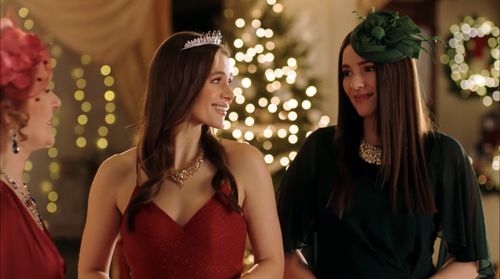 Still of Celeste Bruno and Celeste Desjardins in Unforgettable Christmas