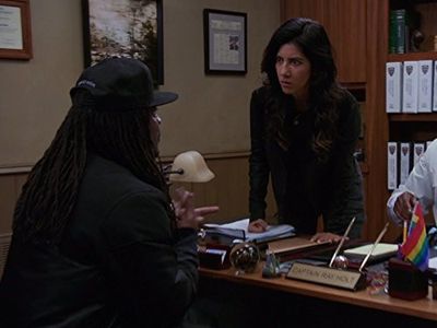 Marshawn Lynch and Stephanie Beatriz in Brooklyn Nine-Nine (2013)