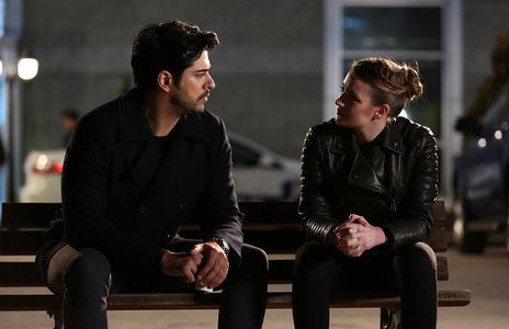 Burak Özçivit and Gizem Karaca in Endless Love (2015)