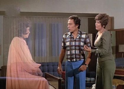 Adel Emam, Nabila El Sayed, and Soheir Ramzy in Mamnou Fi Laylat El-Dokhla (1975)