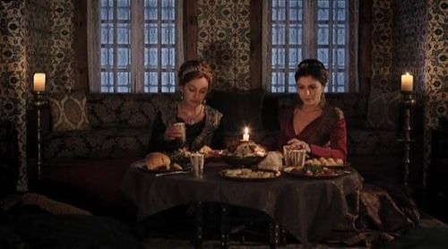 Deniz Çakir and Meryem Uzerli in The Magnificent Century (2011)