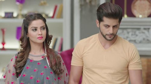 Karanvir Bohra and Adaa Khan in Naagin (2015)