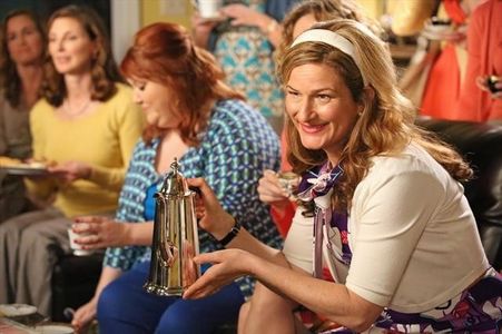 Ana Gasteyer and Dana Powell in Suburgatory (2011)