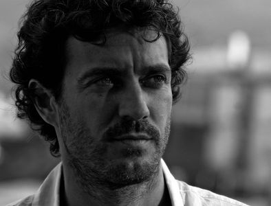 Marc Cartes in Wounded Animals (2006)