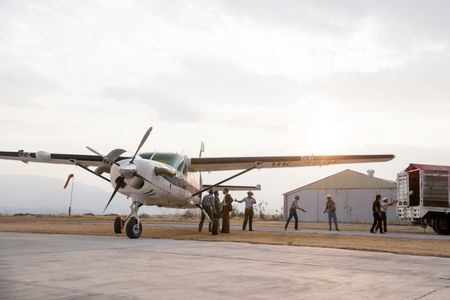 Diego Luna and José María Yazpik in Narcos: Mexico: La Última Frontera (2018)