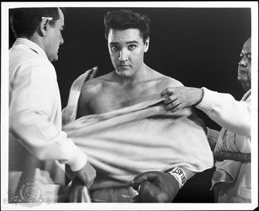 Elvis Presley, Robert Emhardt, and Gig Young in Kid Galahad (1962)