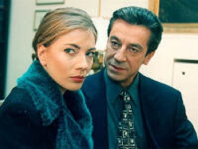 Smaragda Karydi and Antonis Theodorakopoulos in Gia sena (1998)