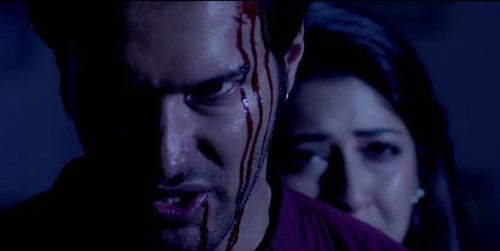 Rajneesh Duggal and Sonarika Bhadoria in Saansein: The Last Breath (2016)