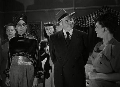 Boris Karloff, Lenore Aubert, Claire Du Brey, James Flavin, and Victoria Horne in Bud Abbott Lou Costello Meet the Kille