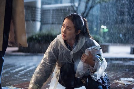 Choi Ji-woo in Woman with a Suitcase (2016)