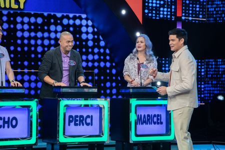 Dingdong Dantes, Maricel Morales, and Perci Agoncillo in Family Feud Philippines (2022)