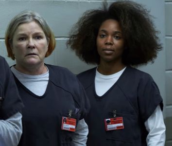 Kate Mulgrew and Naomi Lorrain in Orange is the New Black