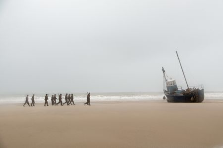 Mark Rayner, Mark Fichera, Aneurin Barnard, Harry Styles, Brian Vernel, Fionn Whitehead, and RJ Casey in Dunkirk (2017)