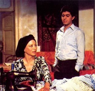 Faten Hamamah and Mohsen Mohieddin in Leilet al quabd al Fatma (1984)