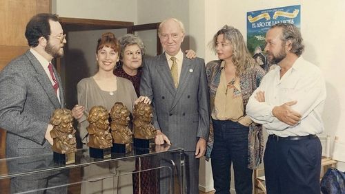 Emma Cohen, Fernando Fernán Gómez, Verónica Forqué, and Emma Penella at an event for I premios Goya (1987)