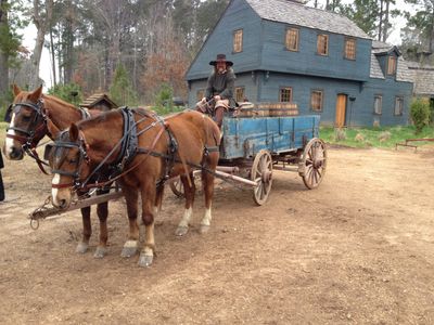 Wrangler on series Salem. Working for Kenneth Shelton in Shreveport Louisiana. Chester and Ted really good team.