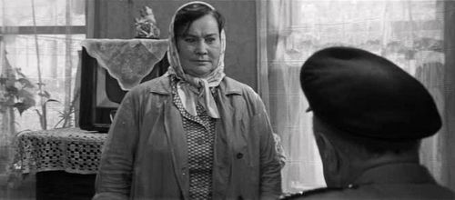 Irina Zarubina in Derevenskiy detektiv (1969)