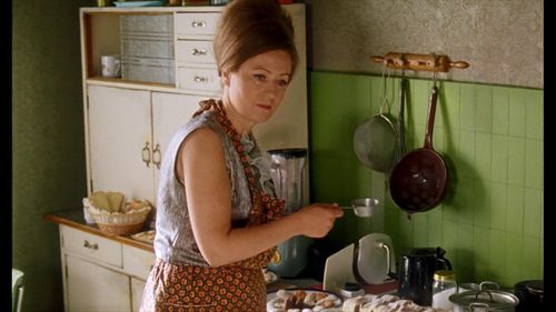 Simona Stasová in Cosy Dens (1999)