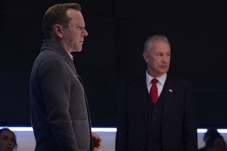 Kiefer Sutherland and Geoff Pierson in Designated Survivor (2016)