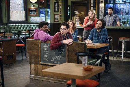 Chris D'Elia, Bianca Kajlich, Bridgit Mendler, David Fynn, Ron Funches, and Rick Glassman in Undateable (2014)