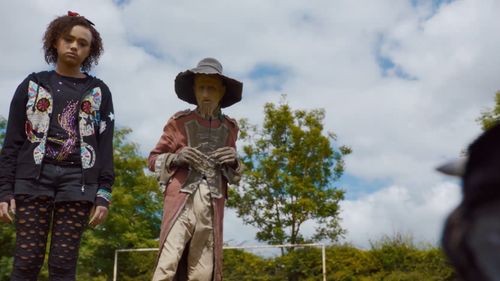 India Brown and Mackenzie Crook in Worzel Gummidge. STILL 2