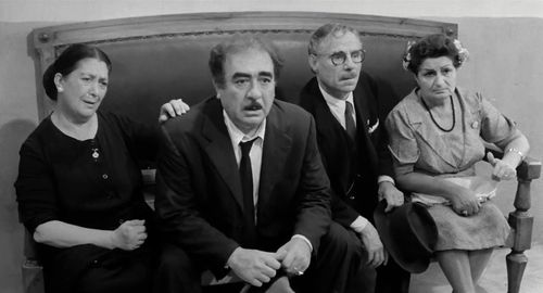 Lola Braccini, Rocco D'Assunta, Lina Lagalla, and Saro Urzì in Seduced and Abandoned (1964)