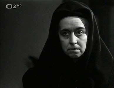 Vera Tichánková in Dum Doni Bernardy (1974)