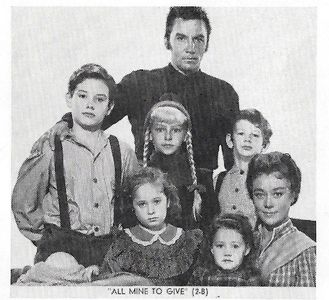 Tom Nolan, Glynis Johns, Patty McCormack, Cameron Mitchell, Rex Thompson, Yolanda White, and Stephen Wootton in All Mine