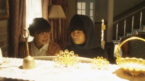 Sang-mi Nam and Deok-Hwan Ryu in The Peach Tree (2011)