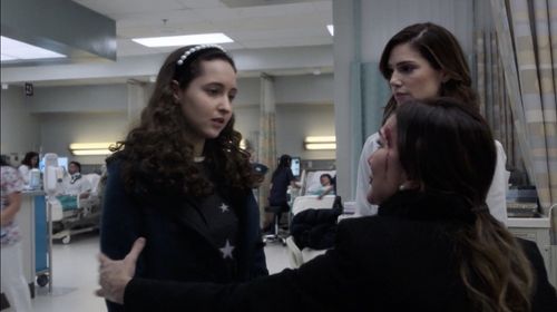 Still of Ashley Brooke, Janet Montgomery and Nadia Dajani in New Amsterdam