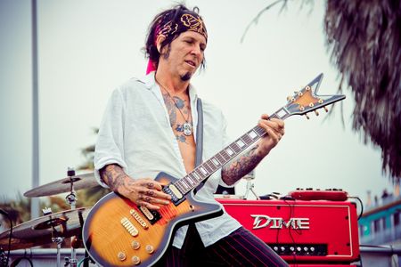 Tracii Guns