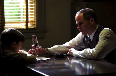 Michael Kelly and Eddie Alderson in Changeling (2008)