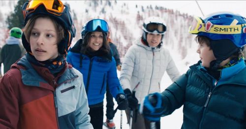 Still of Julian Grey, Julia Louis-Dreyfus, Zoe Chao, and Ammon Jacob Ford in Downhill