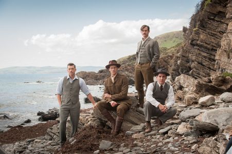 Hugh Dancy, Sam Worthington, Ewen Leslie, and Joel Jackson in Deadline Gallipoli (2015)